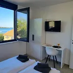 Dinary Penthouse Vir