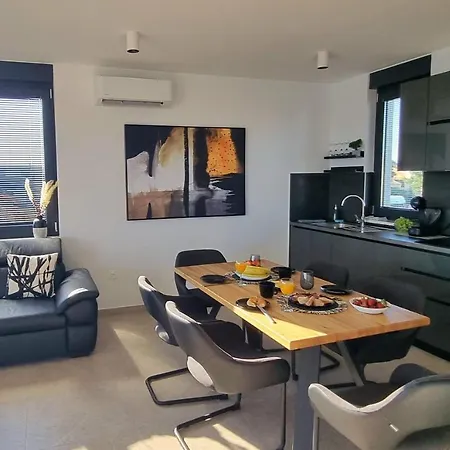 Dinary Penthouse Apartman