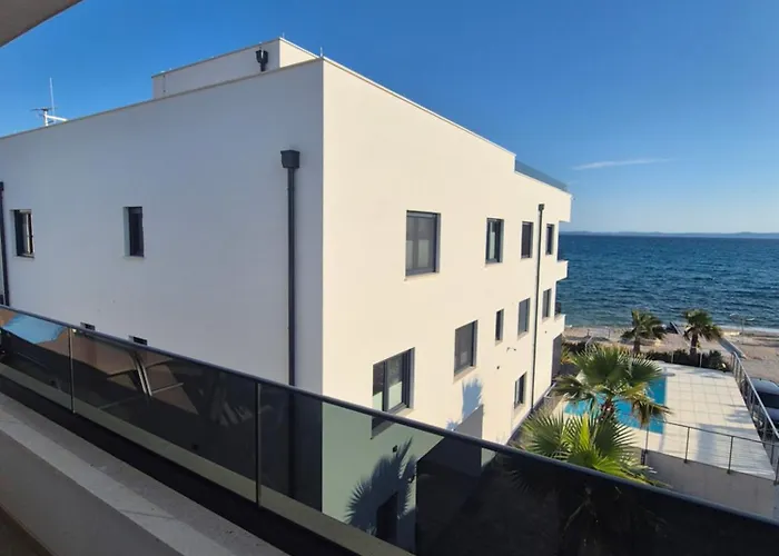 Dinary Penthouse Appartement *