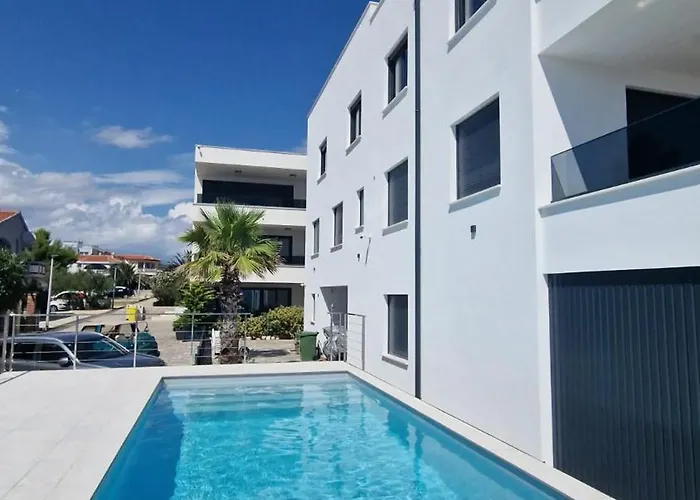 Dinary Penthouse