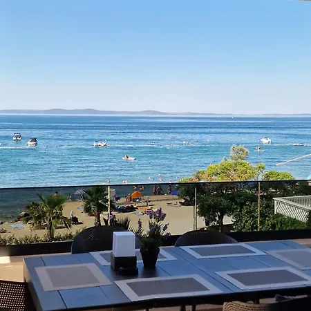 Dinary Penthouse * Vir