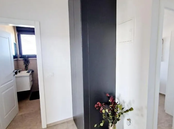 Dinary Penthouse * Vir