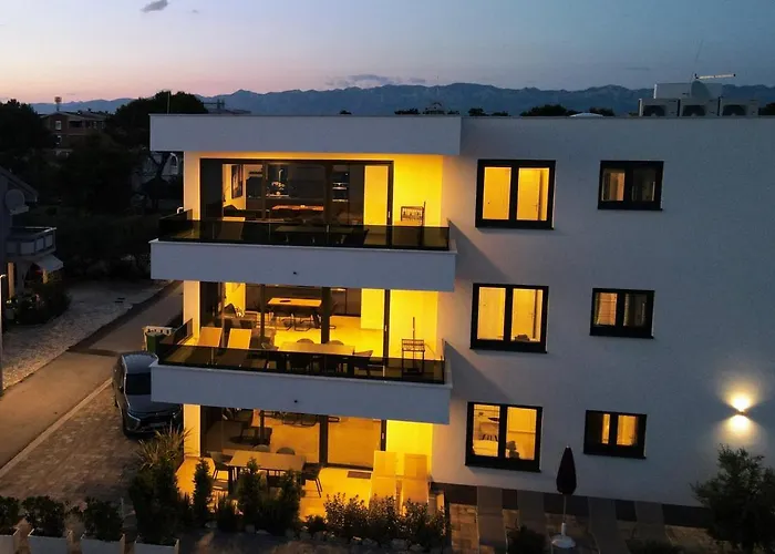 Dinary Penthouse * Vir