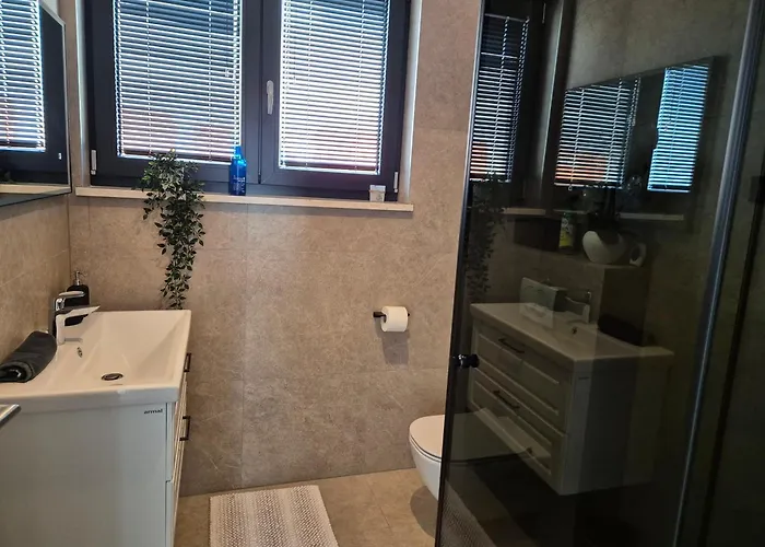 Dinary Penthouse Apartman *