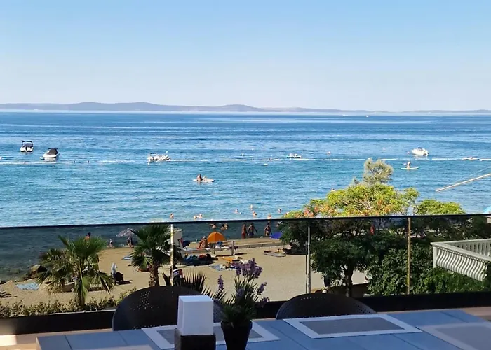 Dinary Penthouse * Vir